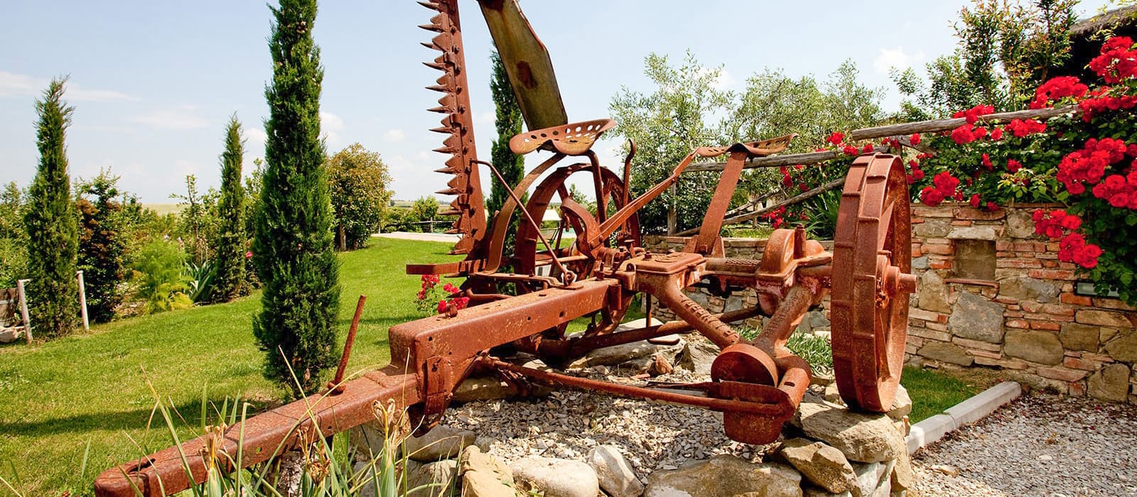 Farm and Agriturismo Pratovalle in Creti di Cortona in Tuscany, at the heart of Valdichiana