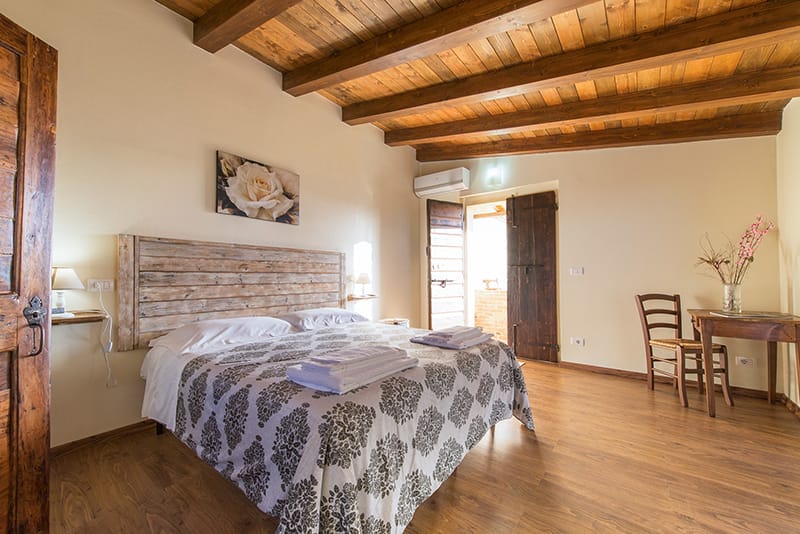 Images of Agriturismo Pratovalle with swimming pool and apartments in Cortona at the very heart of Valdichiana