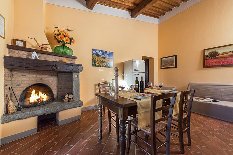 Images of Agriturismo Pratovalle with swimming pool and apartments in Cortona at the very heart of Valdichiana